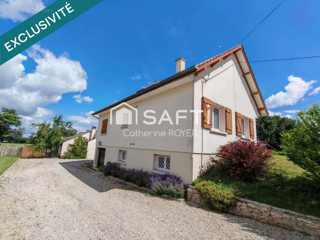 Maison 136 m² à La Chapelle-Saint-Sauveur  - photo 4
