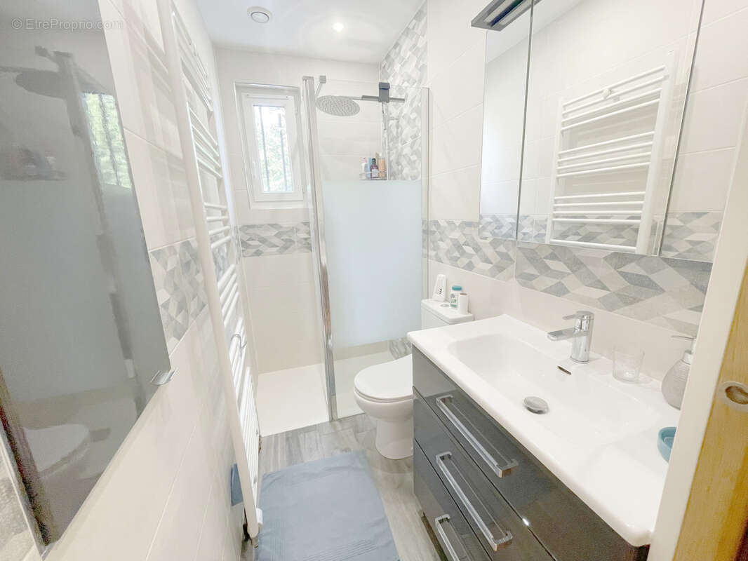 Maison à SAINTE-GENEVIEVE