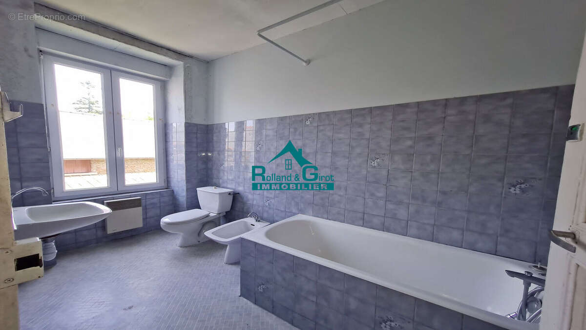 Maison à SENS-DE-BRETAGNE