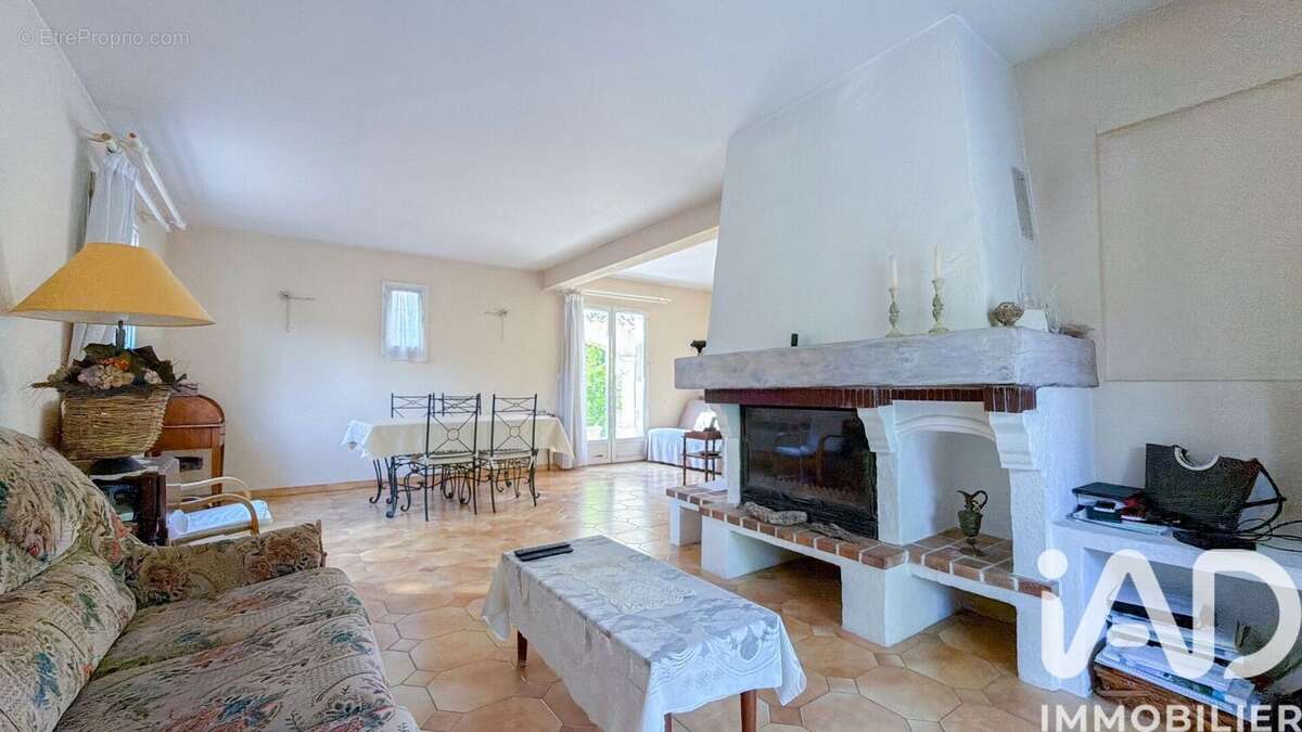 Photo 9 - Maison à FREJUS