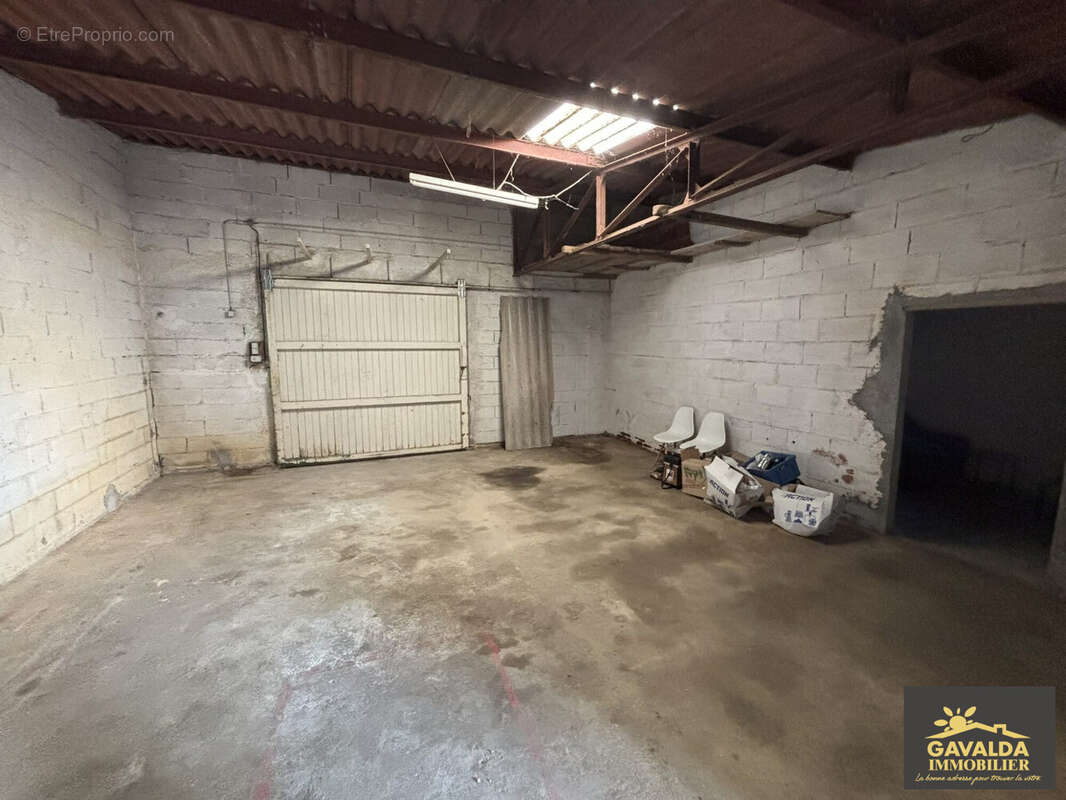 Commerce 170 m² à Perpignan  - photo 3