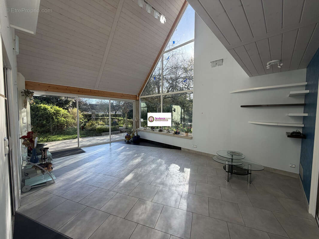 Maison à LE MELE-SUR-SARTHE