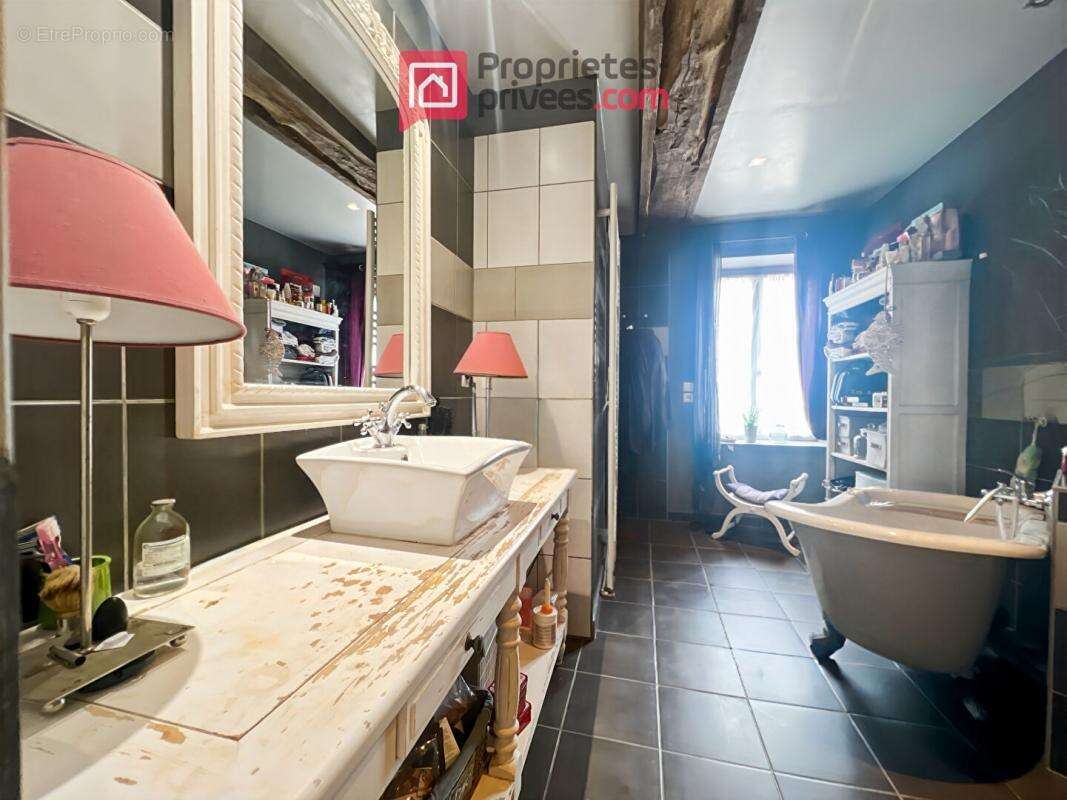 Maison à MARTIGNE-FERCHAUD