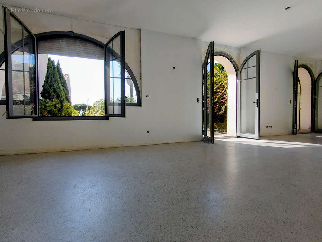 Maison à SAINT-RAPHAEL