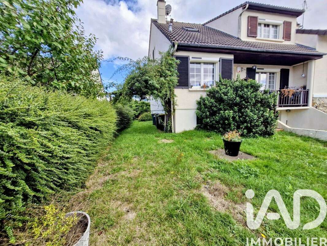 Photo 2 - Maison à MAROLLES-EN-HUREPOIX