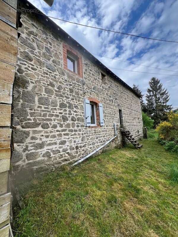 Maison à AUZANCES
