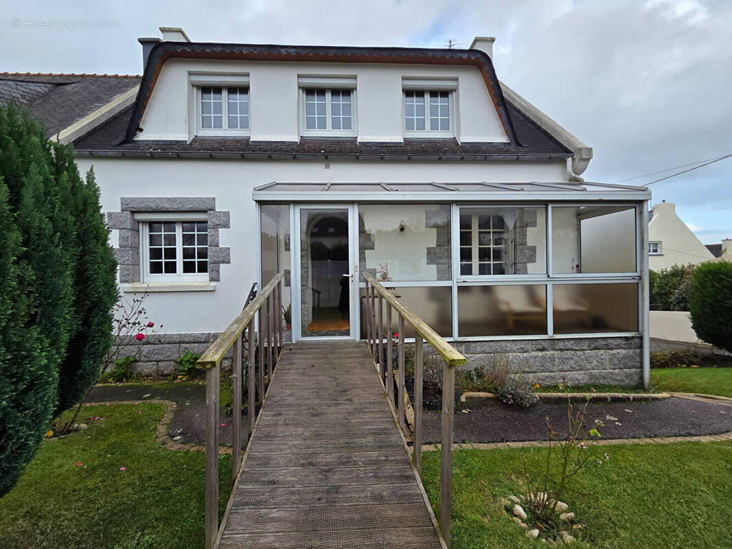 Maison à SAINT-RENAN