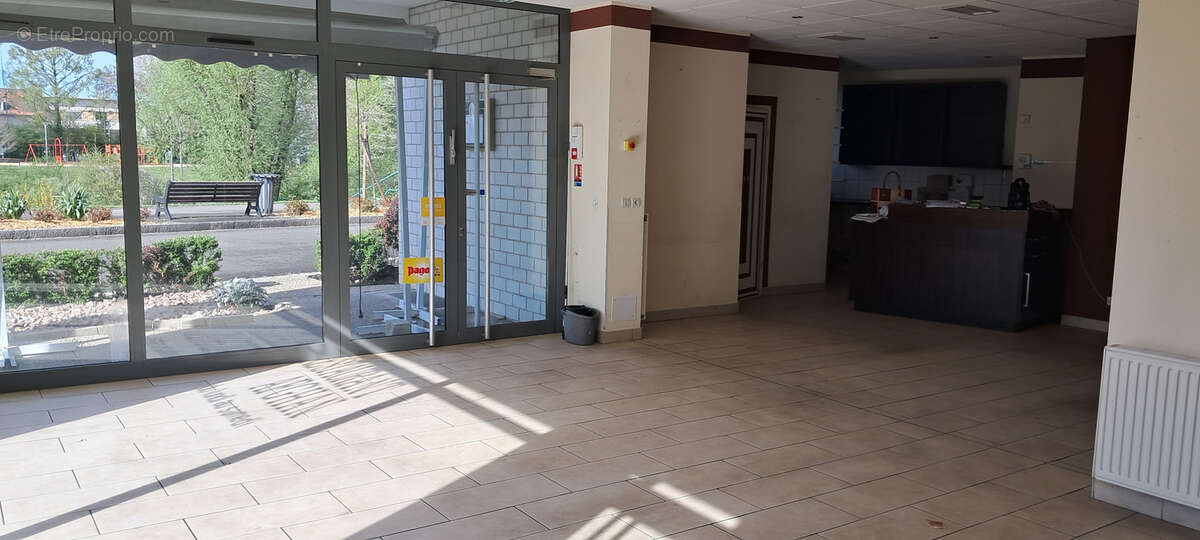 Commerce à HUNINGUE