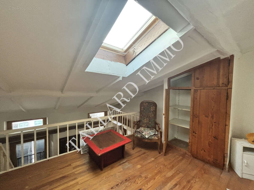 Appartement à TALLARD