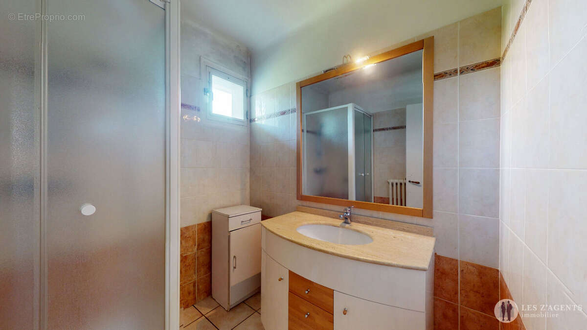 Maison à SAINT-MARTIN-D&#039;HERES