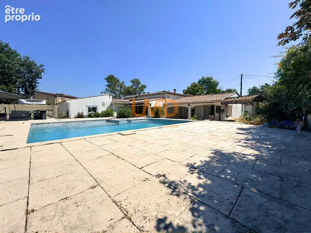 Maison à TOURRETTES