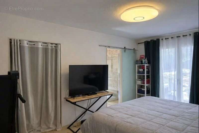 Maison à ESCRAGNOLLES