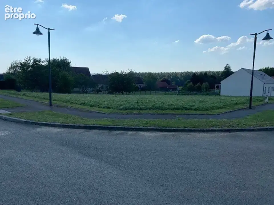 Terrain à NOYON