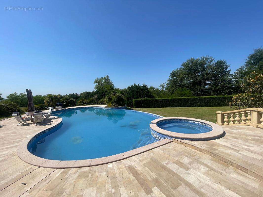 Maison à MONTFORT-EN-CHALOSSE