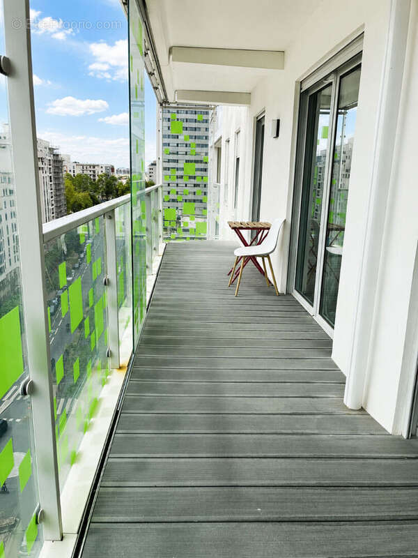 Appartement à COURBEVOIE