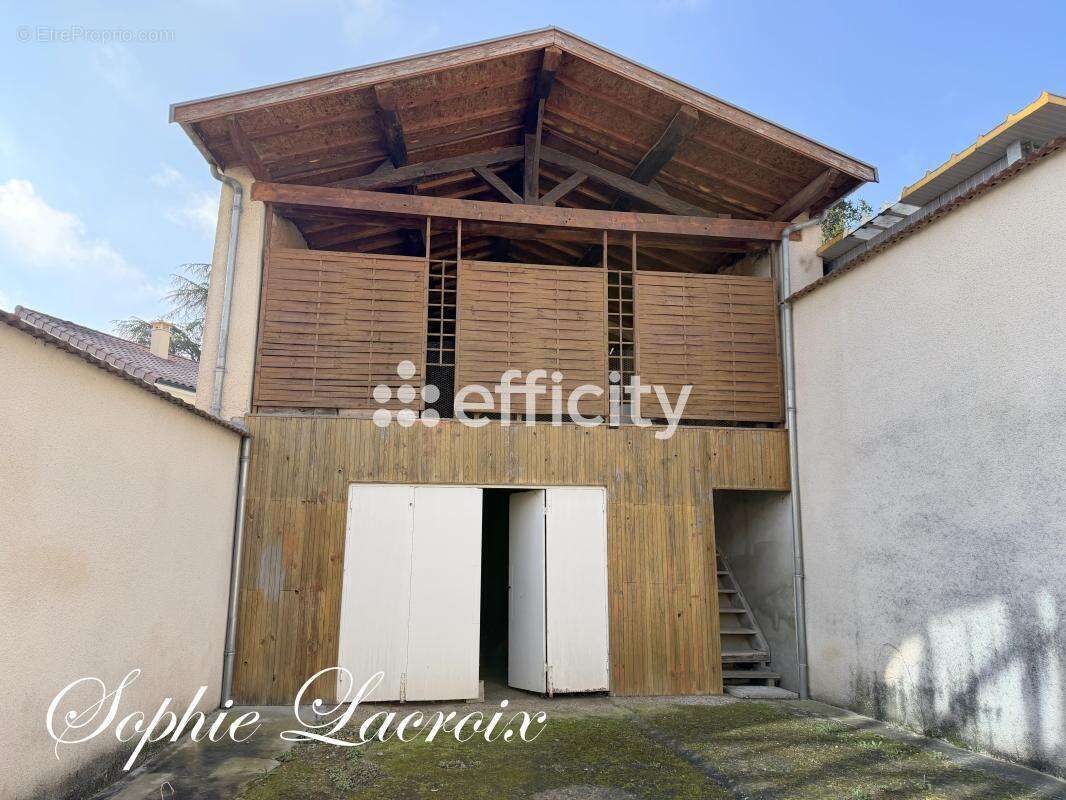 Maison à ANNEYRON