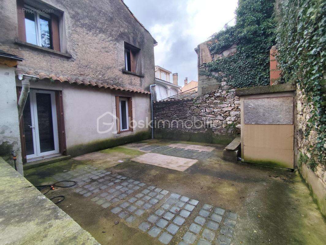 Maison à SAINT-PONS-DE-THOMIERES
