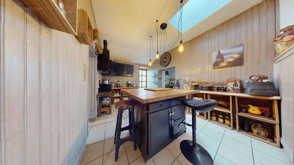 Maison à EYMOUTHIERS