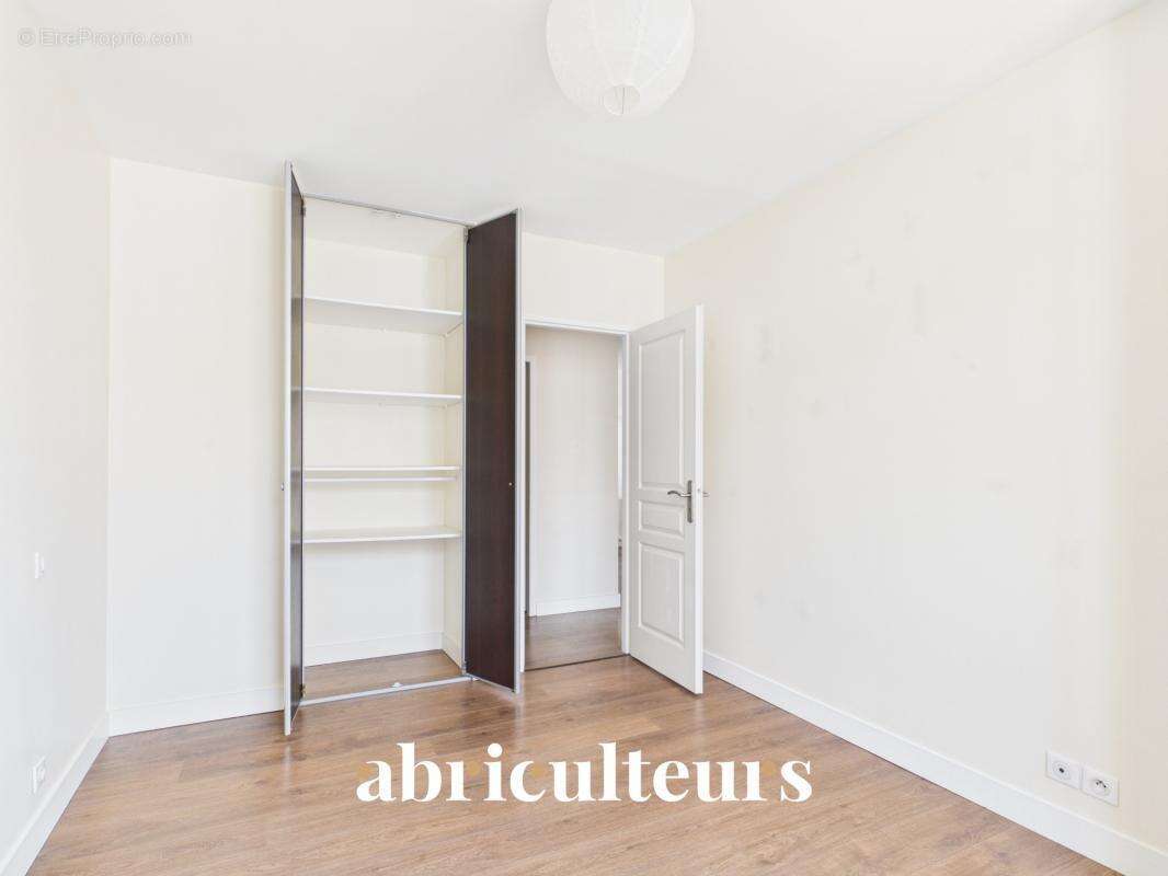 Appartement  hyper lumineux en vente à Bordeaux Rue de Pessac (33000) - photo 4