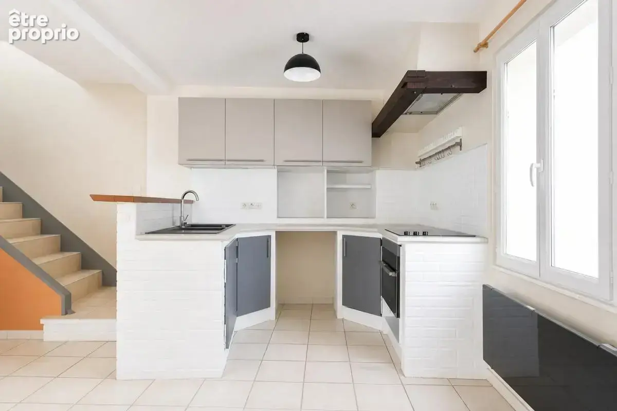 Maison de 4 pièces de 80 m² situé à Baron - photo 3
