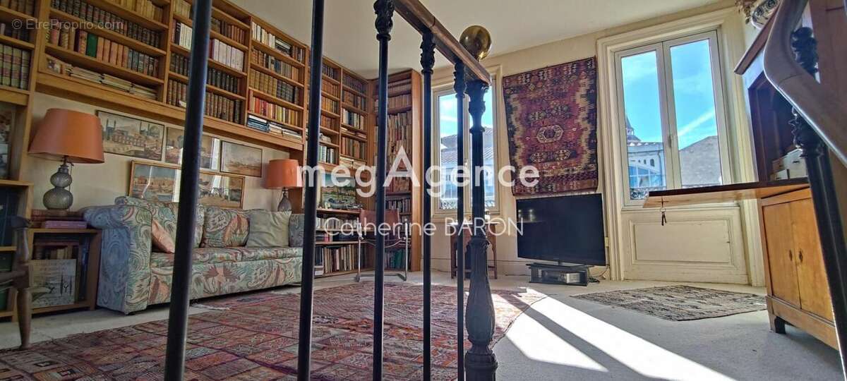Maison à COGNAC