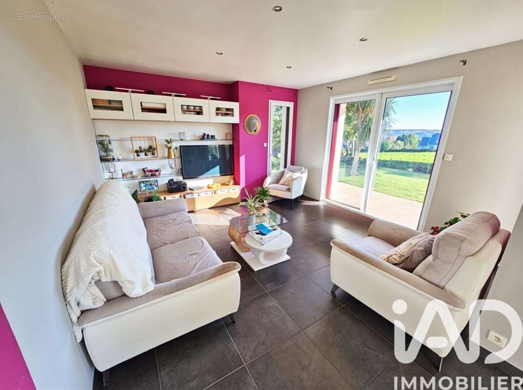 Photo 8 - Maison à GUERLESQUIN