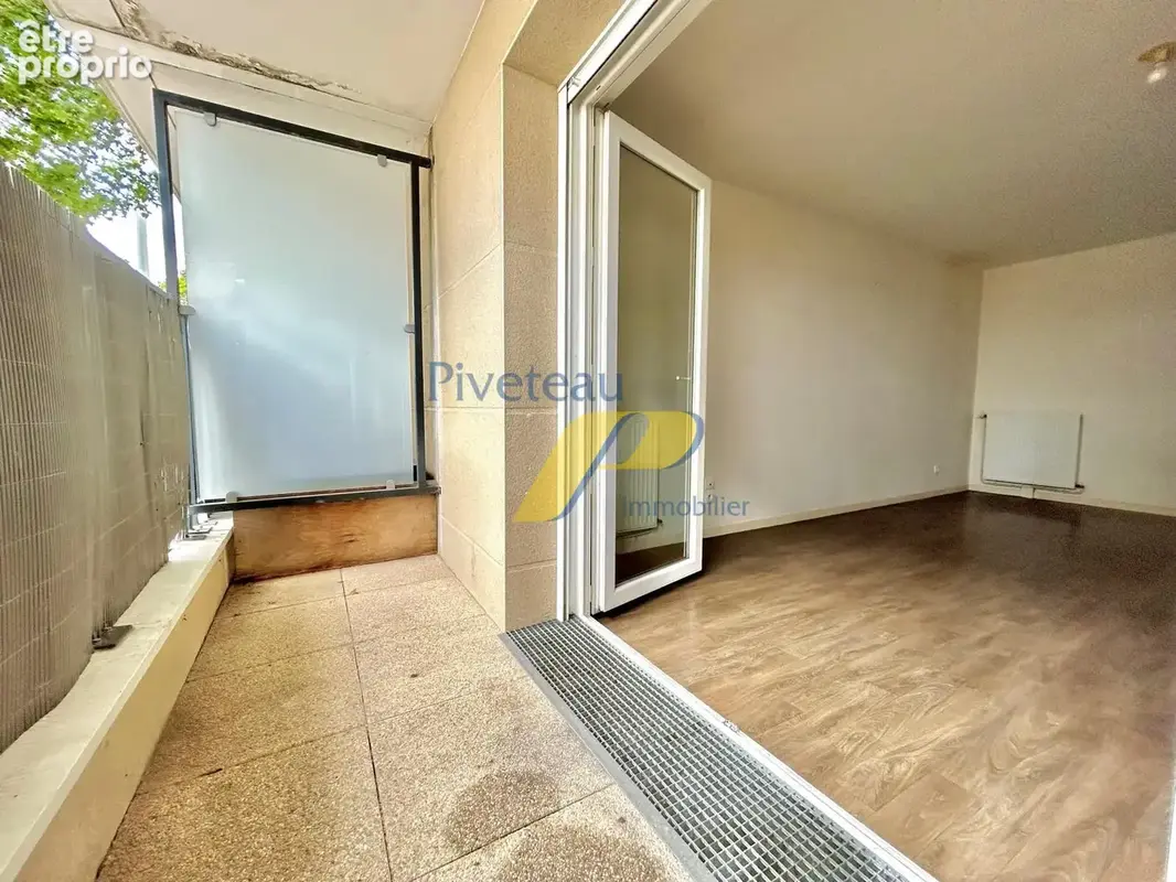 Appartement à REZE