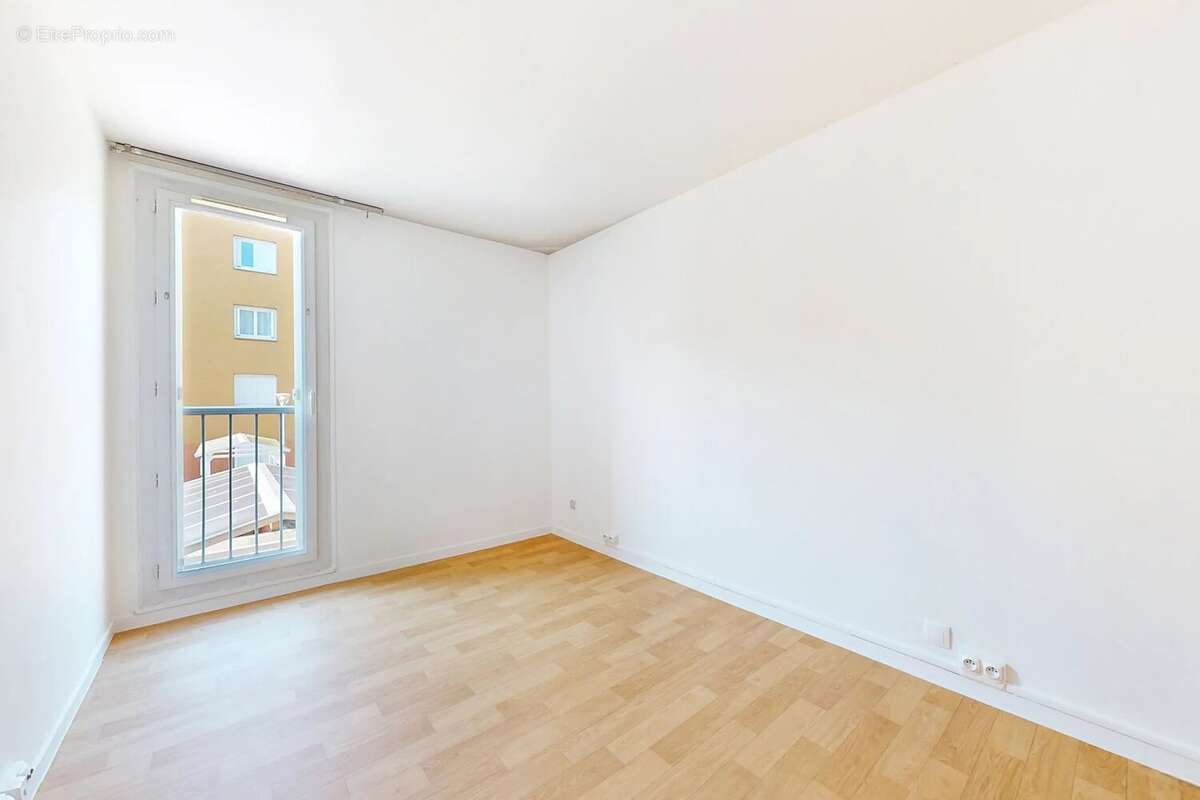 Appartement à COULOMMIERS