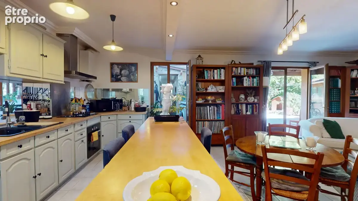 Maison Bois d'Arcy 6 pièces 181 m2 - 647 m² de terrain - photo 5