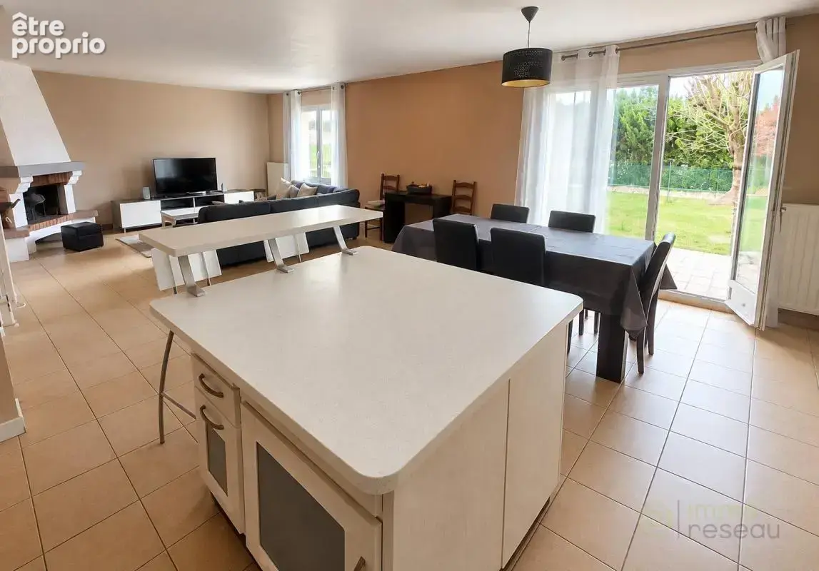 Maison 7 pièces 133 m² à vendre à Pontoise (95300) - photo 2