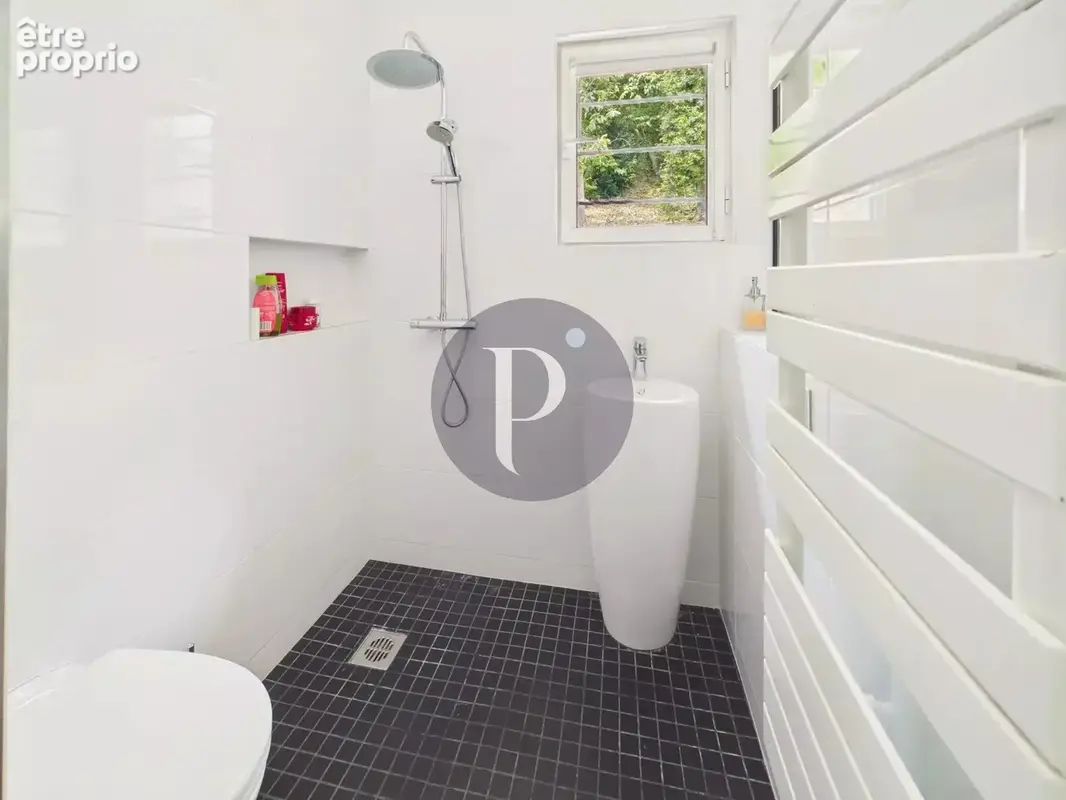 VAUHALLAN – Propriété 7 pièces – Réception 100 m² - Vue dominante – Terrain boisé 4726 m² - photo 12