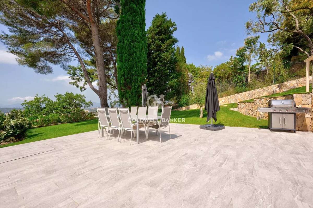 Maison à MOUGINS