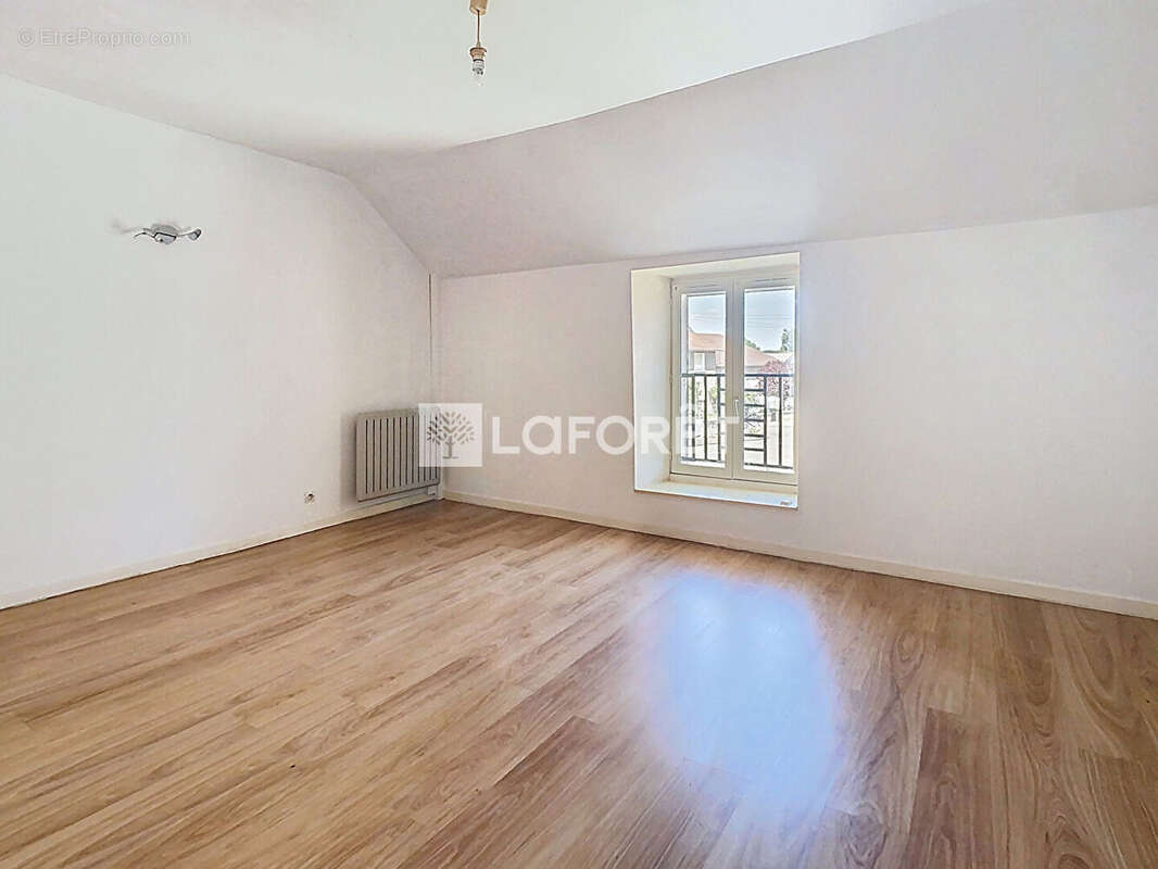 Maison à RICHEBOURG