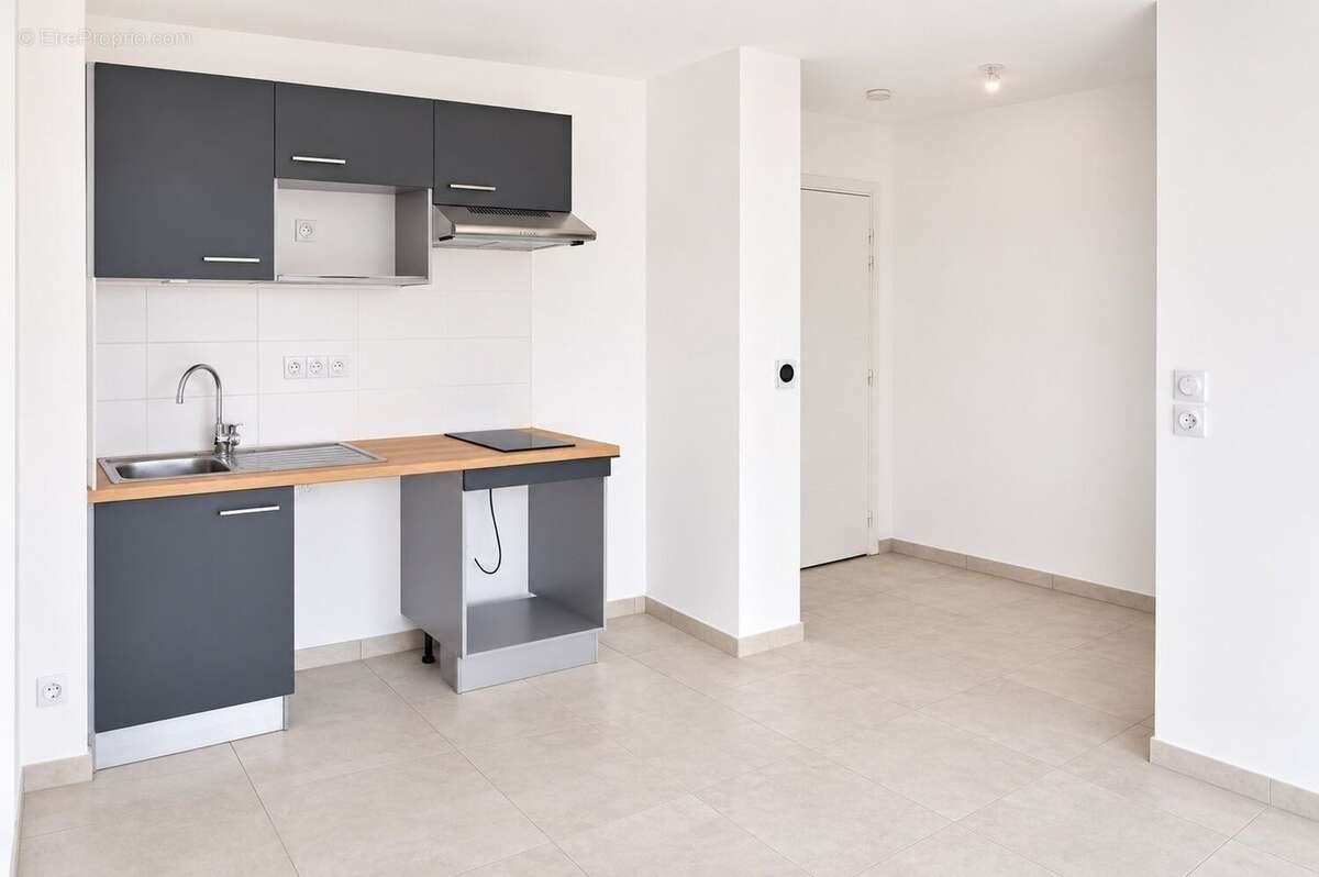 Appartement 47 m² à Escalquens  - photo 6