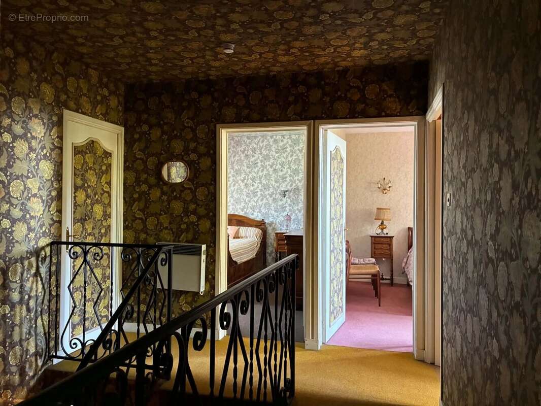 DURTOL – Maison familiale de 143,5 m² avec jardin arboré - photo 12