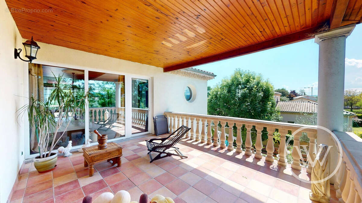 Maison à LIVRON-SUR-DROME