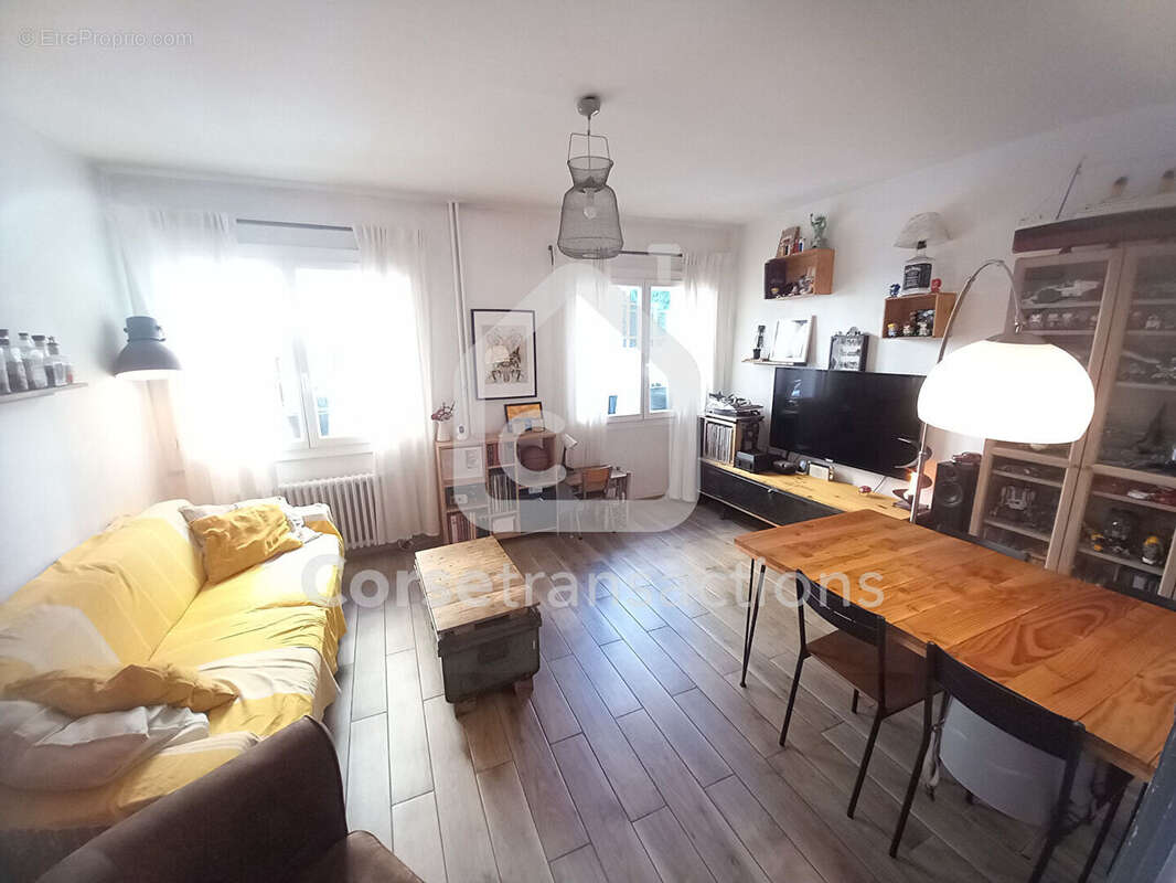 Appartement à MARSEILLE-8E