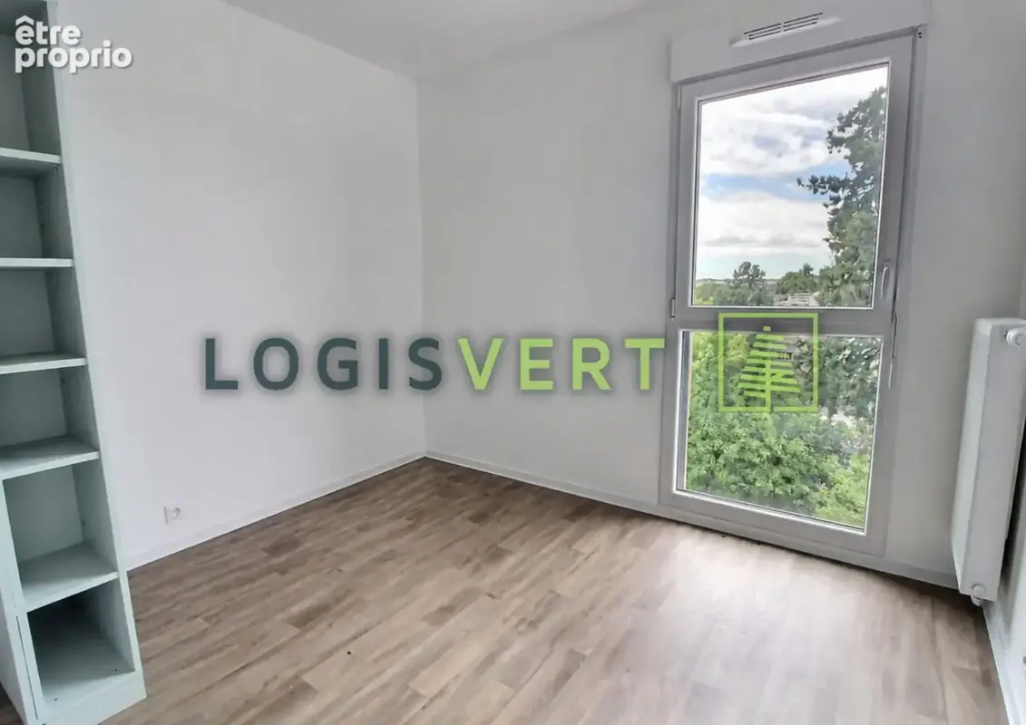 Appartement 4 pièces 71 m² à vendre à Massy (91300) - photo 4