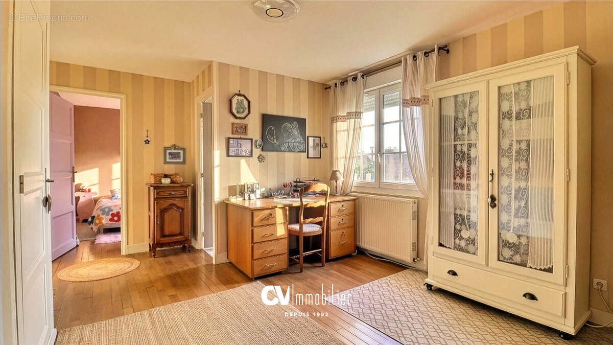 Maison à SAINT-PIERRE-DU-VAUVRAY