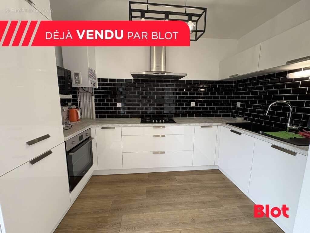 Appartement à LE RHEU