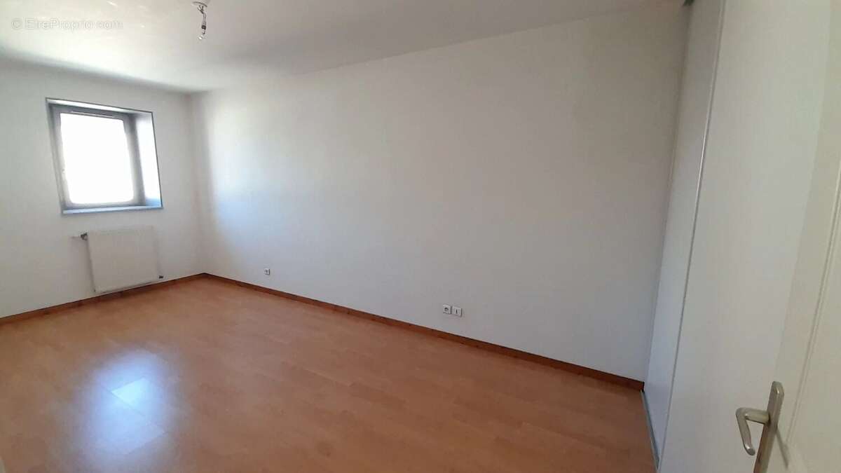 Appartement à THOISSEY