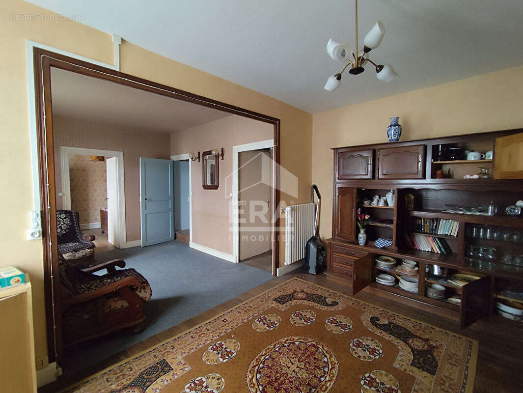 Maison à LIMALONGES