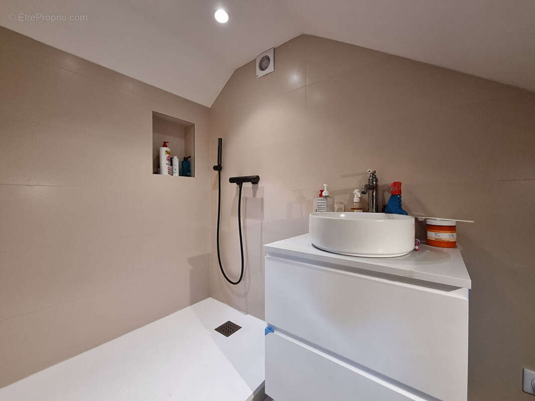 Maison à LE PERREUX-SUR-MARNE