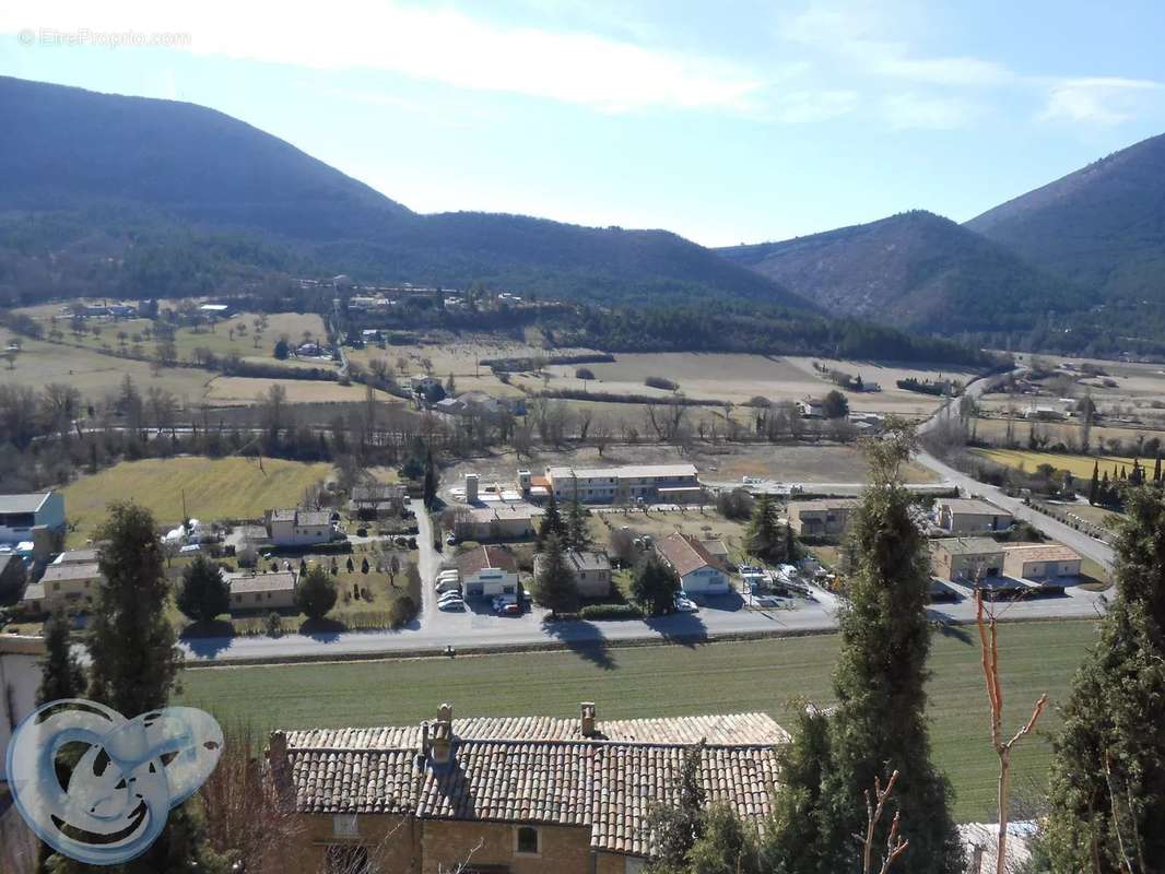 Appartement à MONTBRUN-LES-BAINS