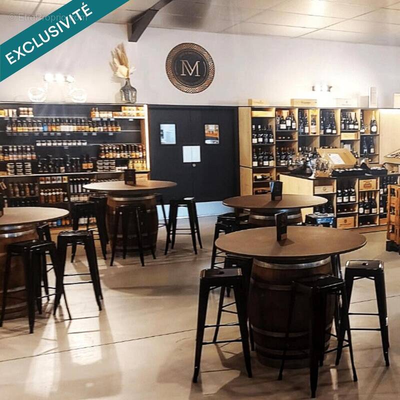 Photo 1 - Commerce à FEILLENS