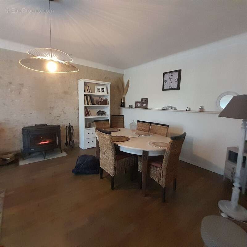 Maison à SAINT-MARCEL