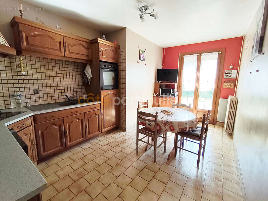 Maison à MEZIDON-CANON