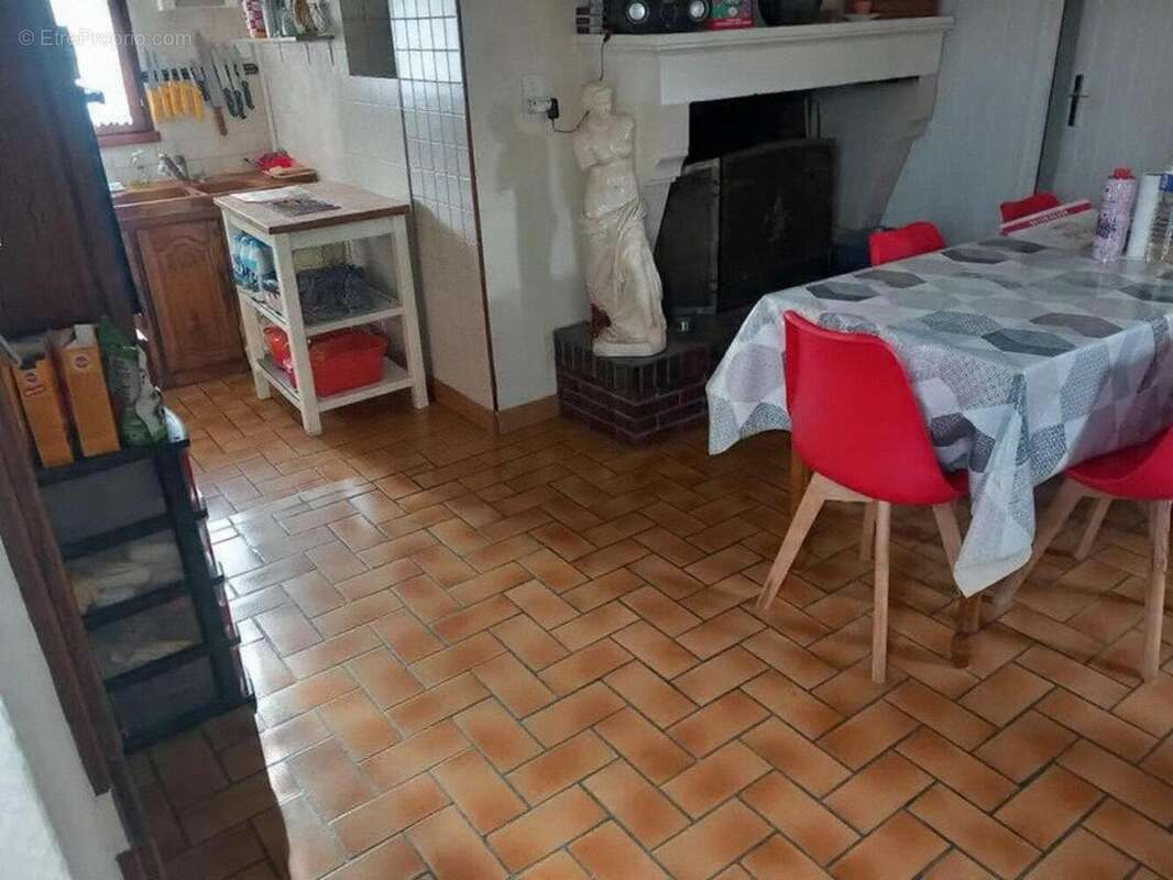 Photo 6 - Maison à CHAMPAGNE-LES-MARAIS