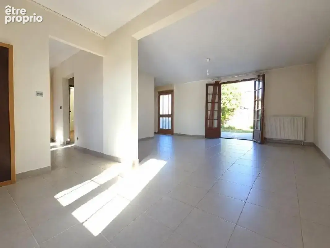 Maison 6 pièces 106 m² à vendre à Nogent-Sur-Oise (60180) - photo 4