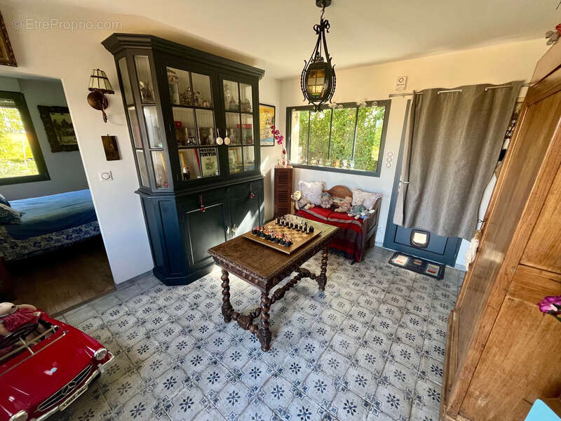 Maison à SAINTE-RADEGONDE-DES-NOYERS